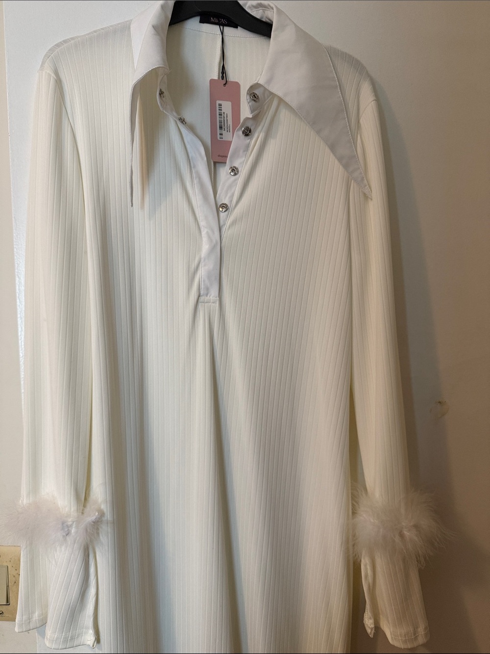 Elegant Cream Ribbed Collared dress with Feather Cuffs